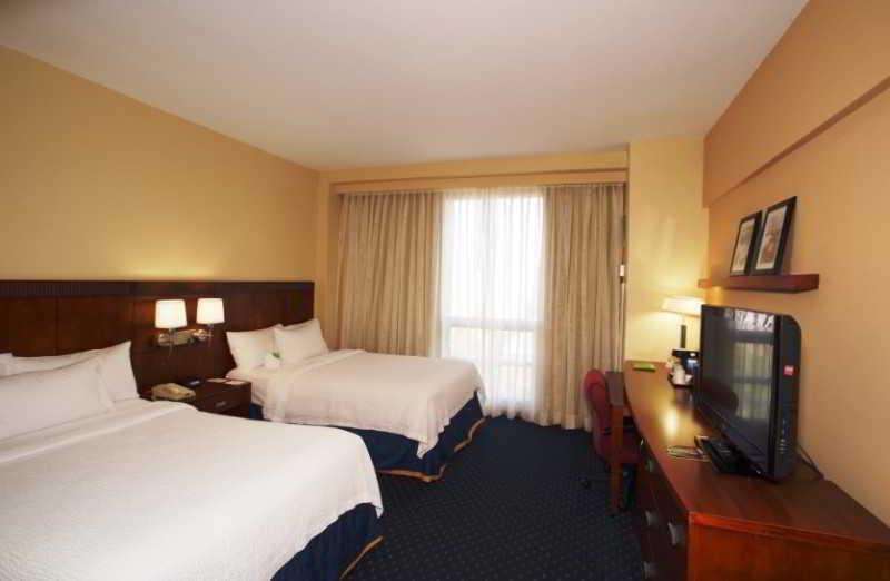 Hotel Courtyard By Marriott San Juan Miramar Zewnętrze zdjęcie